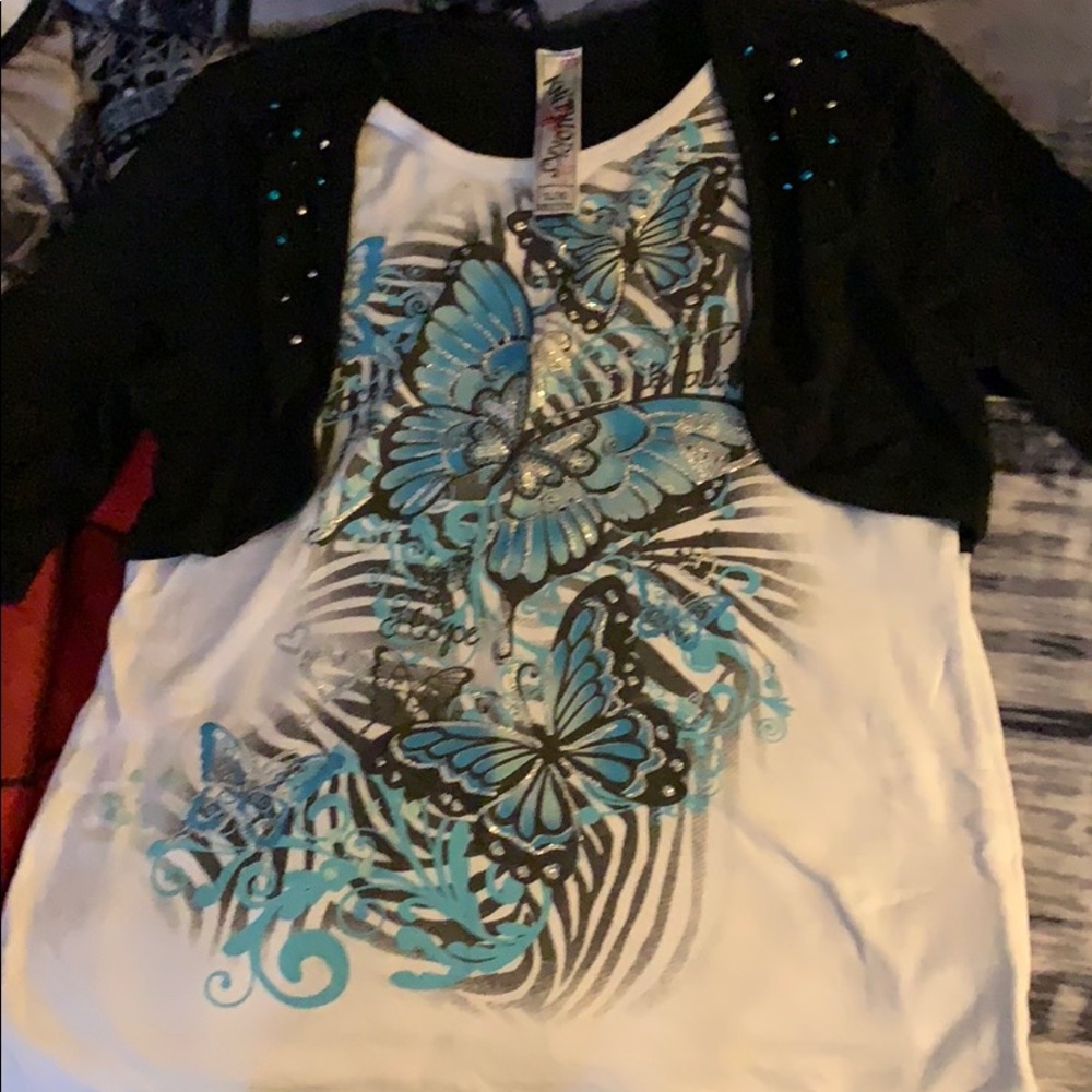 XL girls butterfly shirt
